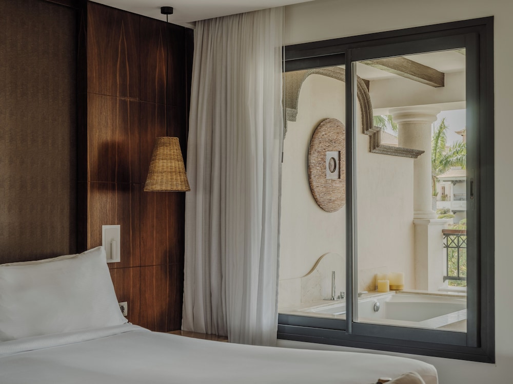 redlevel at gran melia palacio de isora adults only