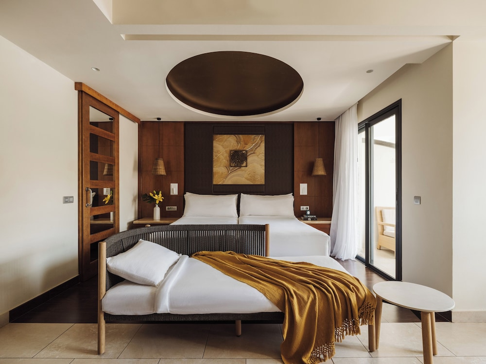 redlevel at gran melia palacio de isora adults only