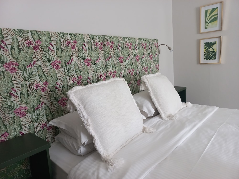 little scotia guest house