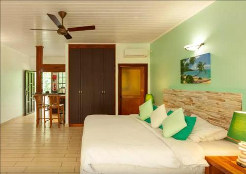 la digue self catering apartments