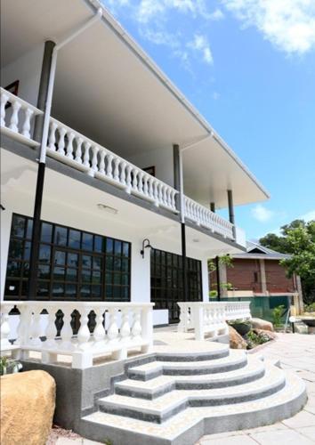 la digue self catering apartments