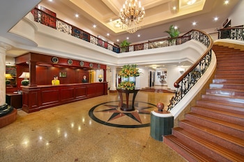 the tray hotel