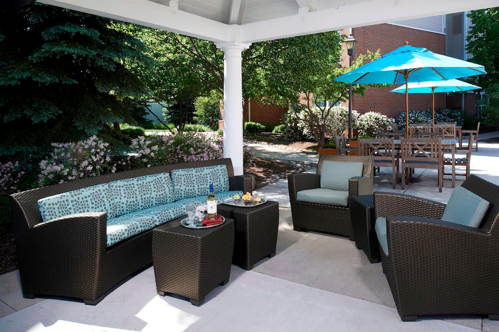 sonesta es suites chicago waukegan gurnee