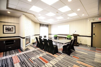 waterloo suites hotel trademark collection by wyndham