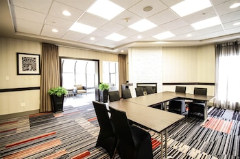 waterloo suites hotel trademark collection by wyndham