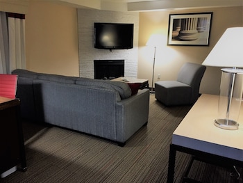 waterloo suites hotel trademark collection by wyndham