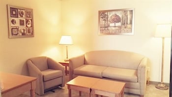 waterloo suites hotel trademark collection by wyndham