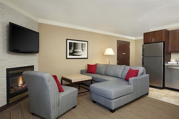 waterloo suites hotel trademark collection by wyndham