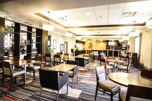 waterloo suites hotel trademark collection by wyndham