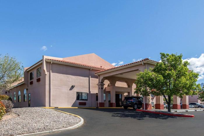 quality inn and suites albuquerque north near balloon fiesta park