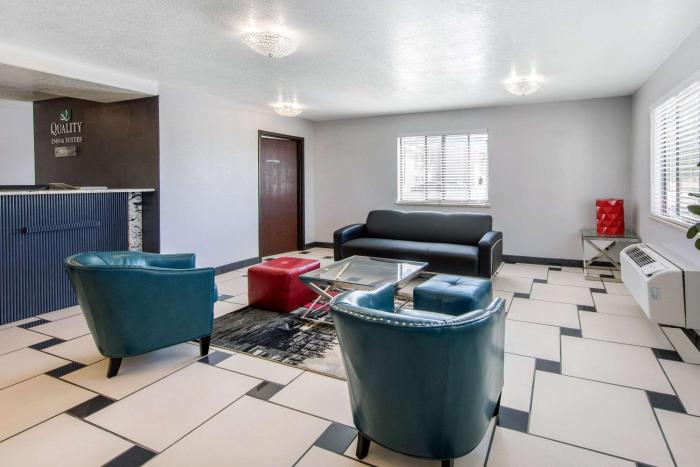 quality inn and suites albuquerque north near balloon fiesta park