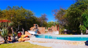 Roy's Rest Camp,In The Suburbs,3 star