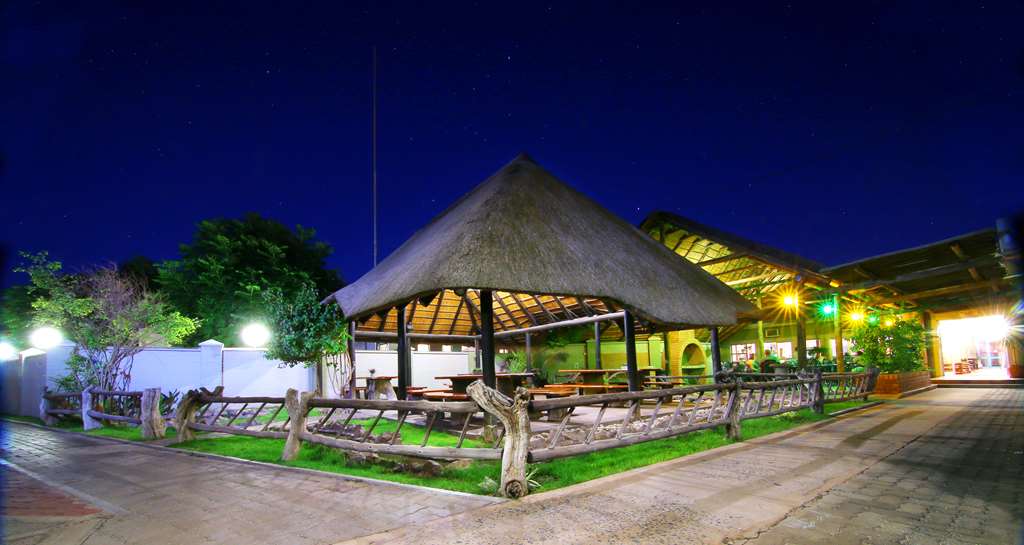 kalahari arms hotel