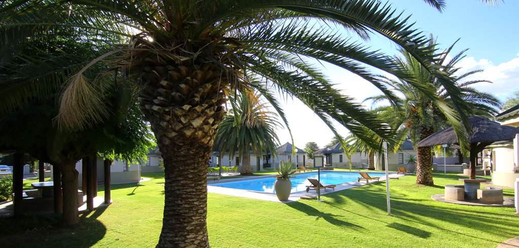 kalahari arms hotel
