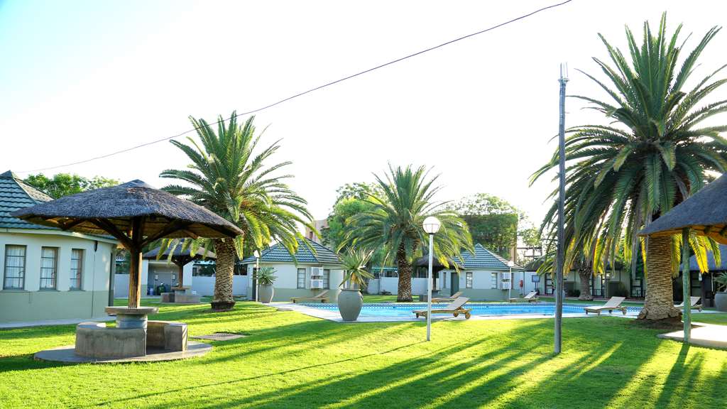kalahari arms hotel