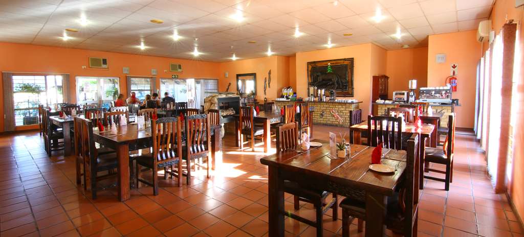 kalahari arms hotel