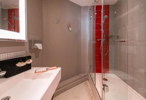 ibis styles lille centre grand place