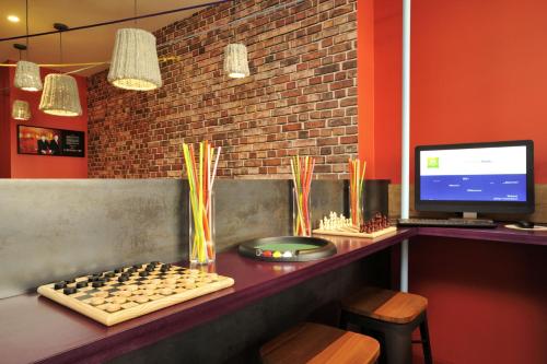 ibis styles lille centre grand place