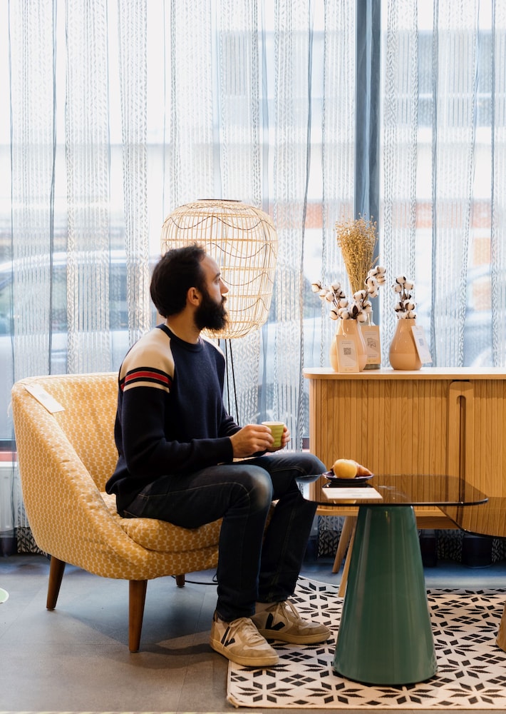 ibis styles lille centre grand place