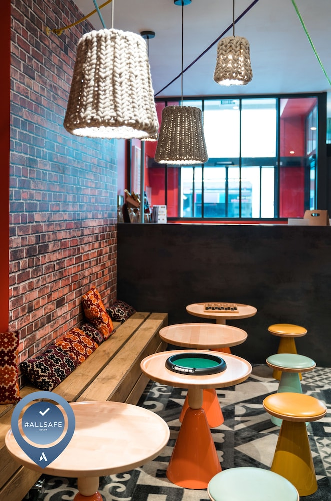 ibis styles lille centre grand place