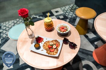 ibis styles lille centre grand place