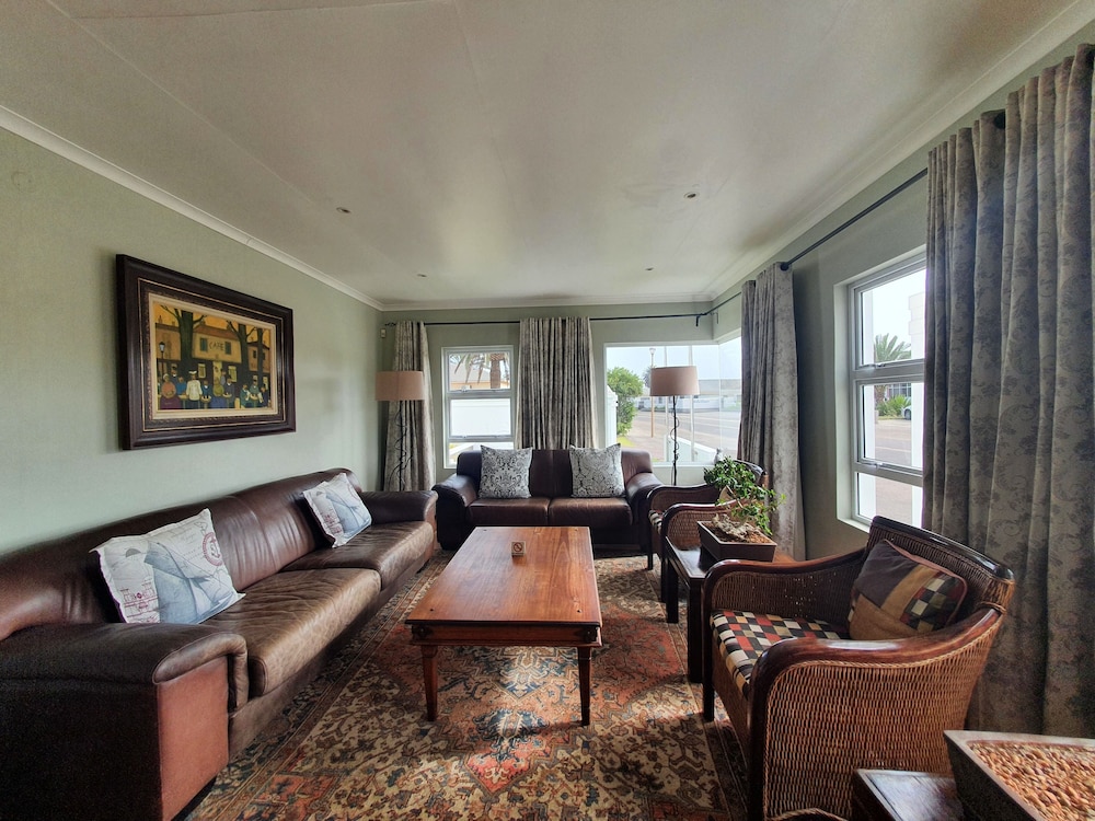 the langholm hotel