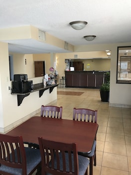 carolina inn and suites of lake norman