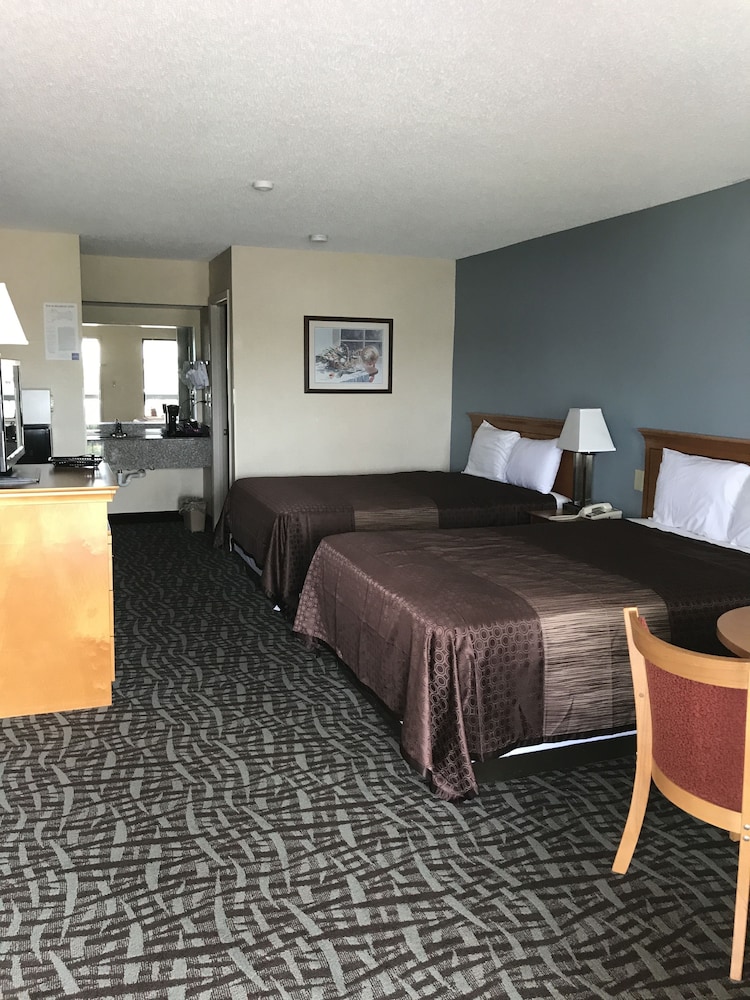 carolina inn and suites of lake norman
