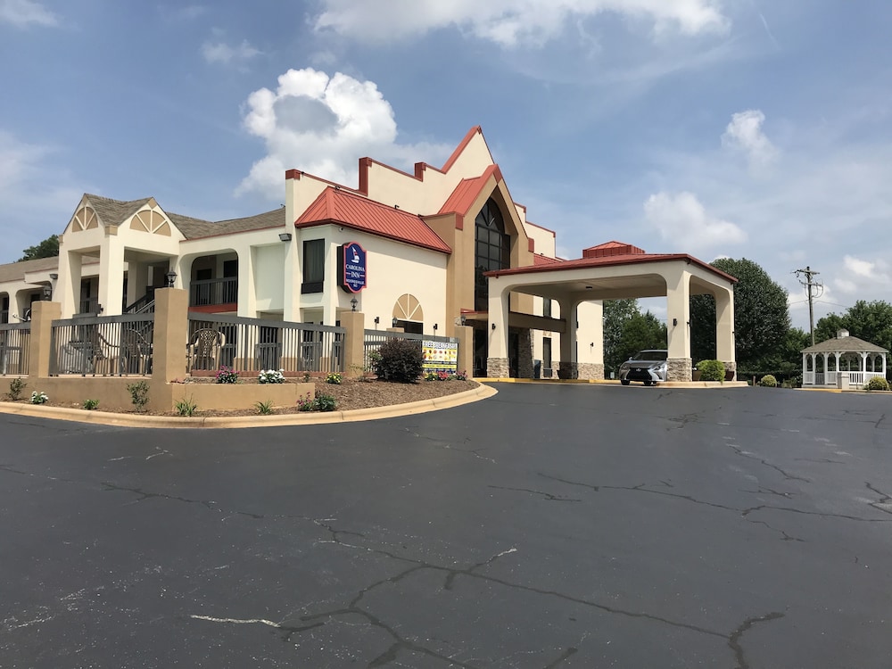 carolina inn and suites of lake norman