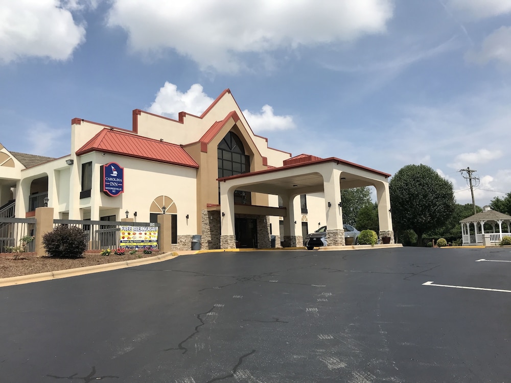 carolina inn and suites of lake norman