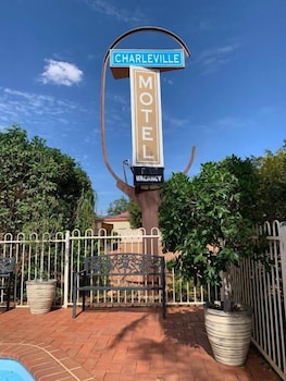 charleville motel