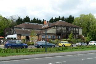 holiday inn london chessington