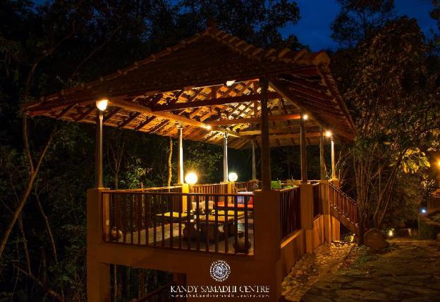 the kandy samadhi centre