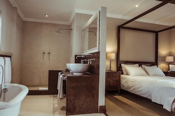 the iris boutique hotel