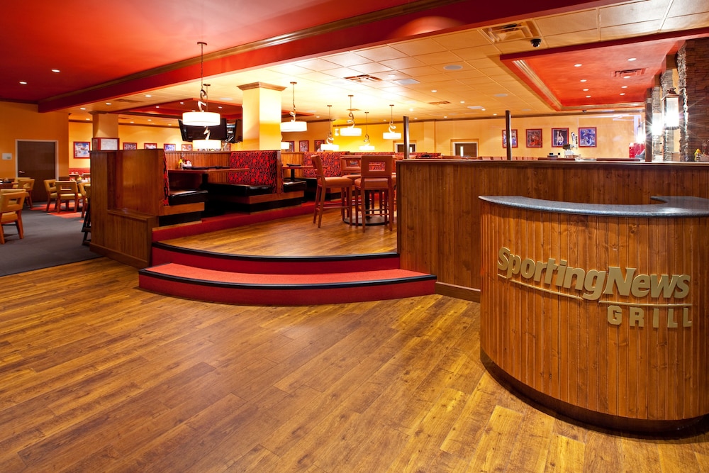 holiday inn louisville airport south by ihg