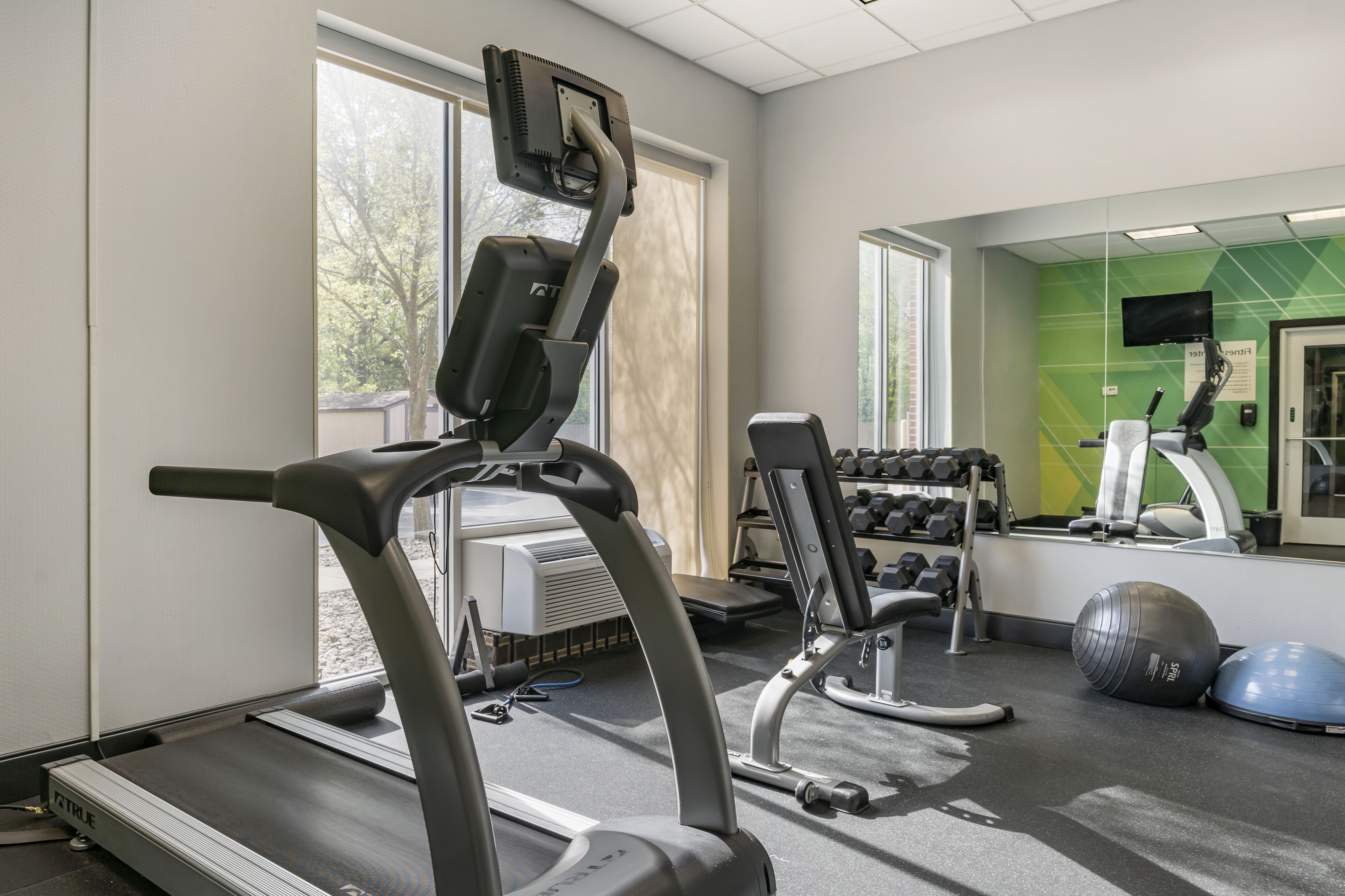 holiday inn louisville airport south by ihg