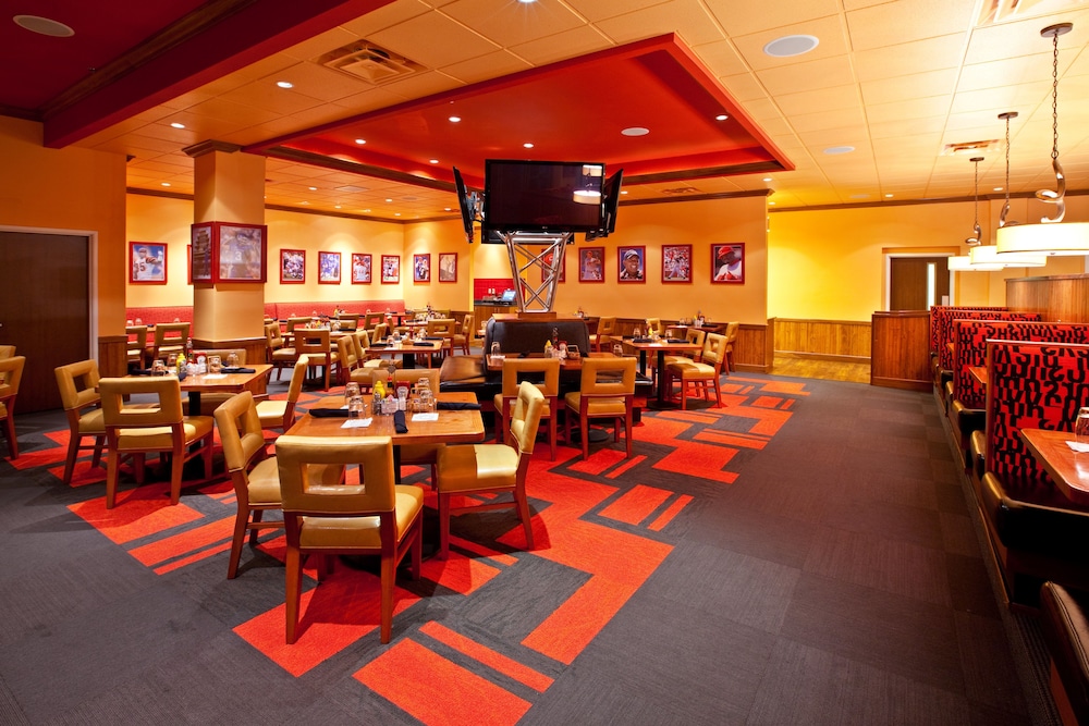 holiday inn louisville airport south by ihg