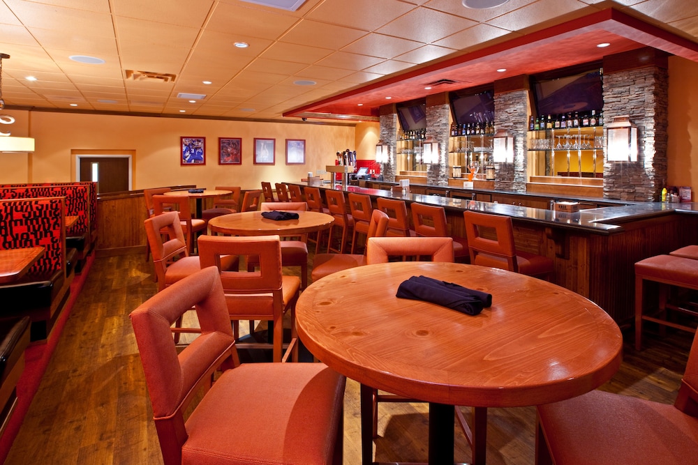 holiday inn louisville airport south by ihg