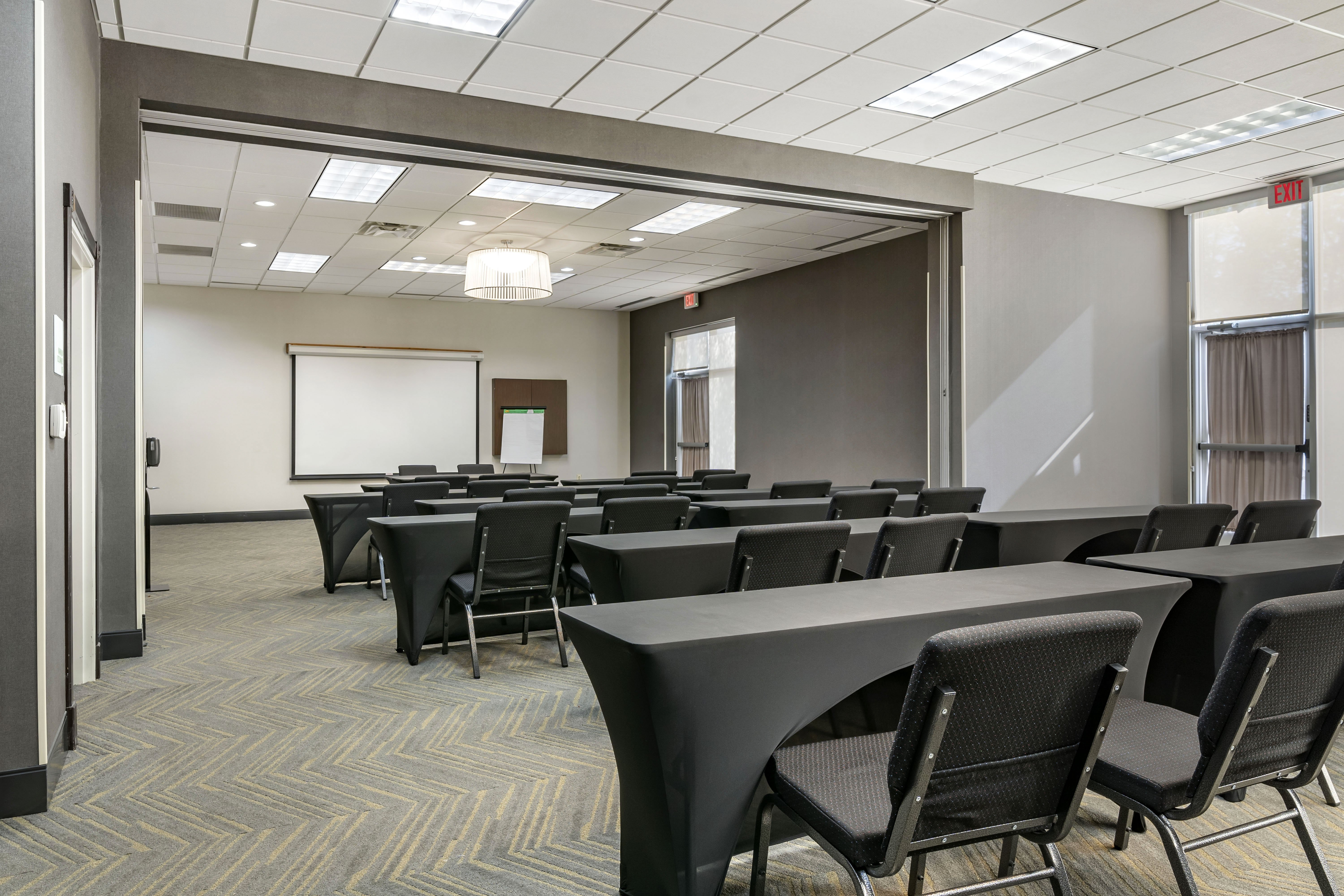 holiday inn louisville airport south by ihg
