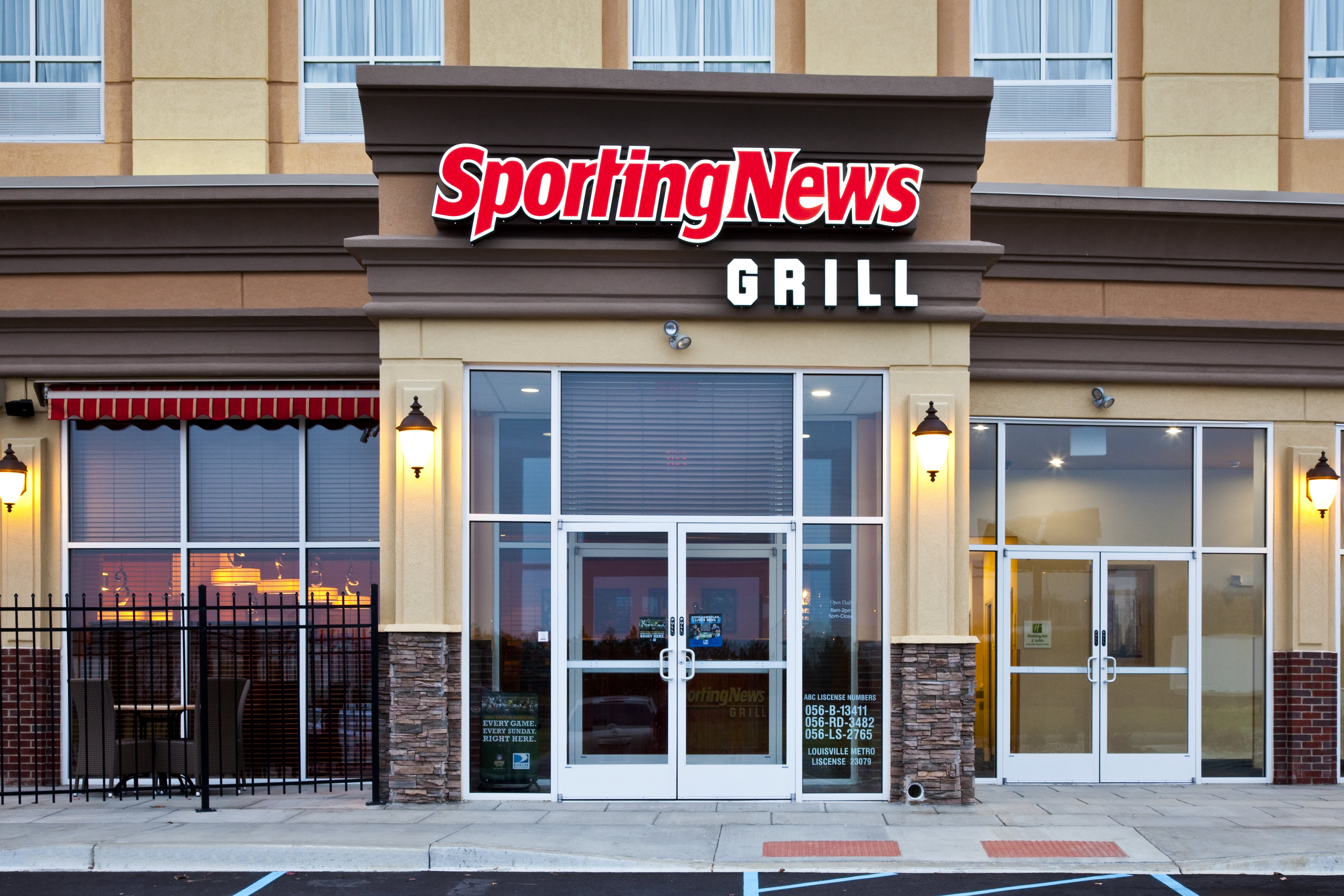 holiday inn louisville airport south by ihg
