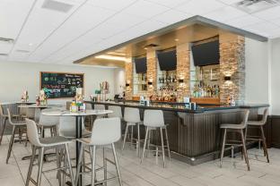 holiday inn louisville airport south by ihg