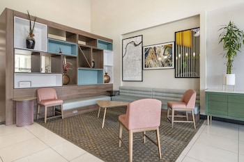 Holiday Inn Louisville Airport South By Ihg,Louisville>>Jefferson County,3 star