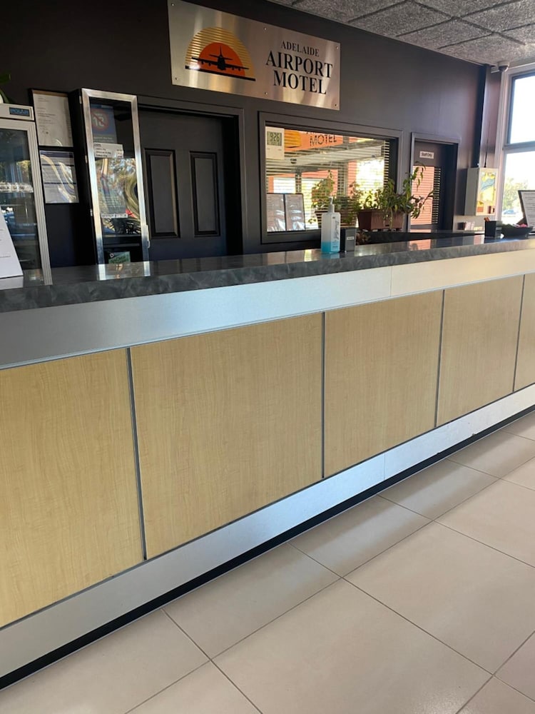 adelaide airport motel