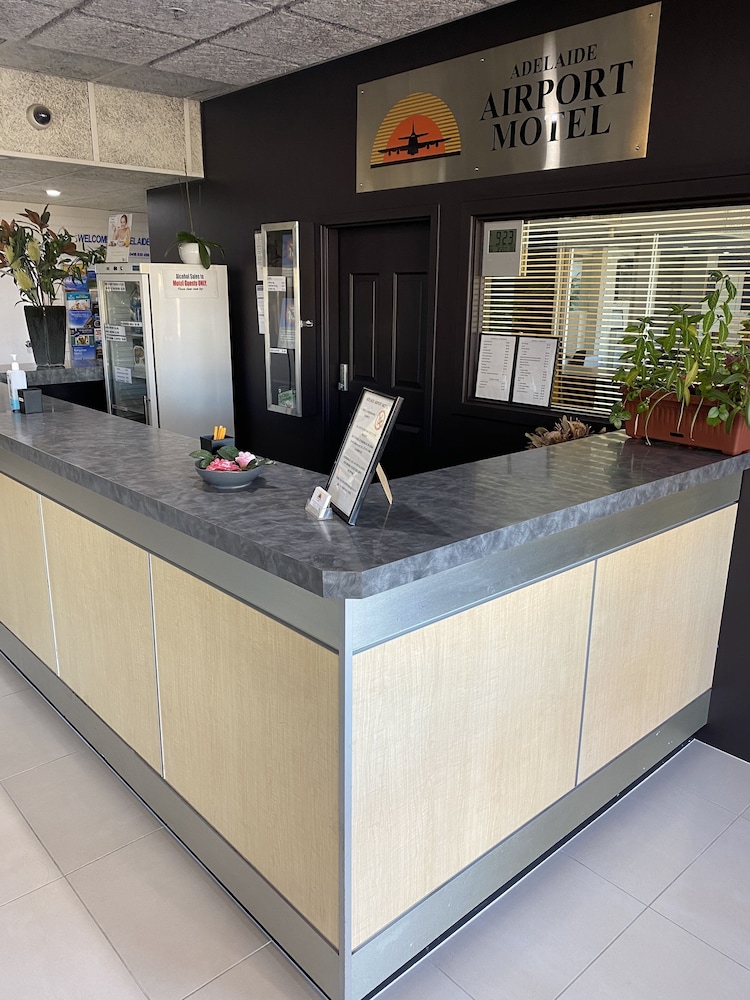 adelaide airport motel