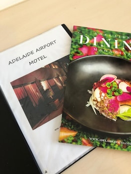 adelaide airport motel