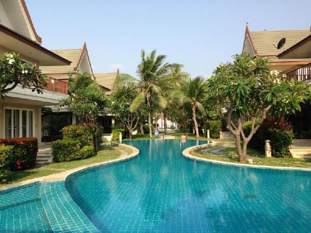 baan talay samran villa