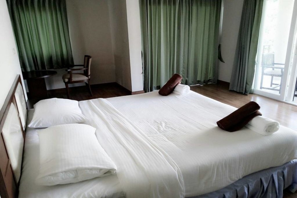 baan talay samran villa