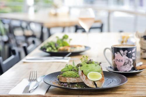 the metropolitan spring hill