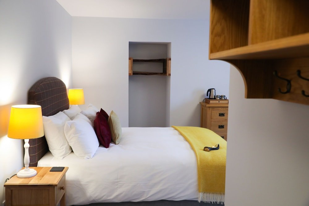 Kintail Lodge Hotel,,3 star