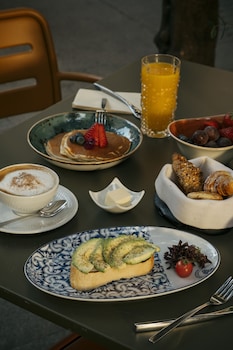 hotel colon a gran melia hotel